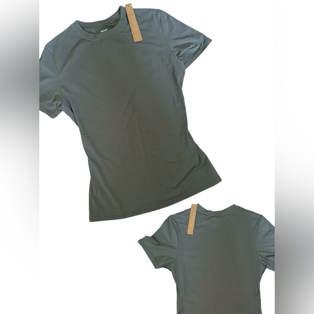 SKIMS tee